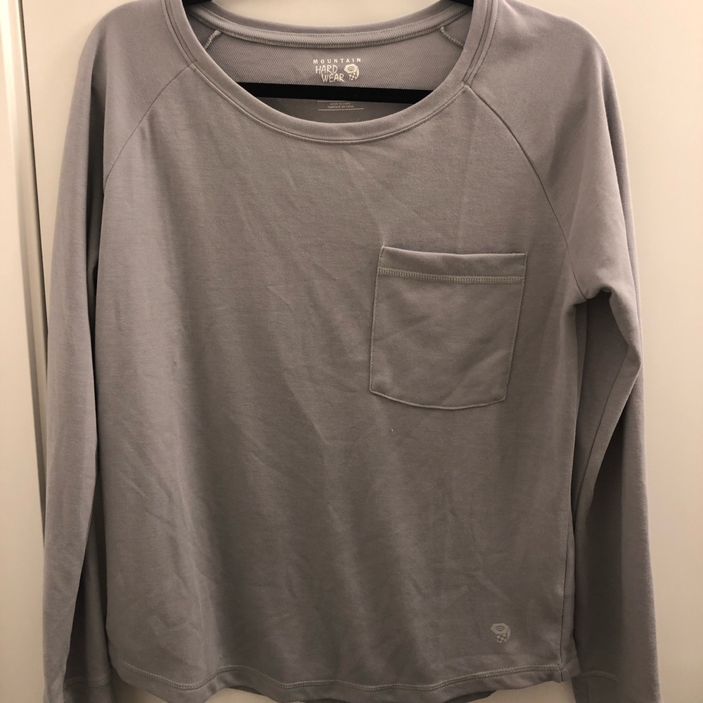 Mountain Hardware long sleeve